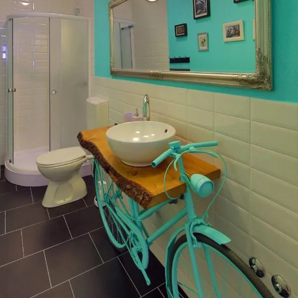 Apartments Elda, hotel in Makarska