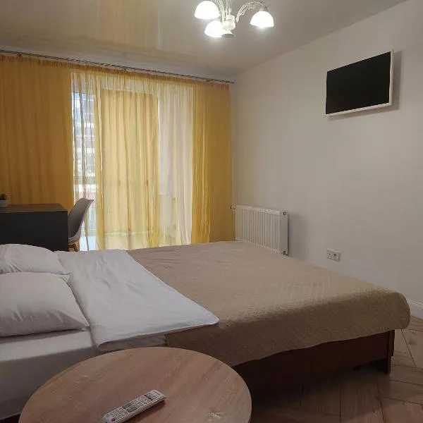 Апартаменти Класик у ЖК Яровиця, ξενοδοχείο σε Luts'k