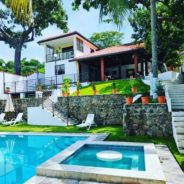 Habitaciones Casa Cuscatlan, hotel em Tamanique