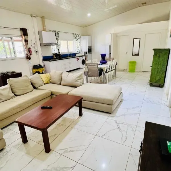 Homely 3 bedroom apartment perfect for your dream getaway!, hotel in Port Vila