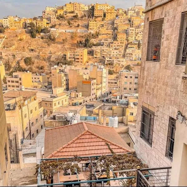 Villa Mira Guesthouse 1 - Downtown Central Amman - AL DIYRIH, hotel in Amman
