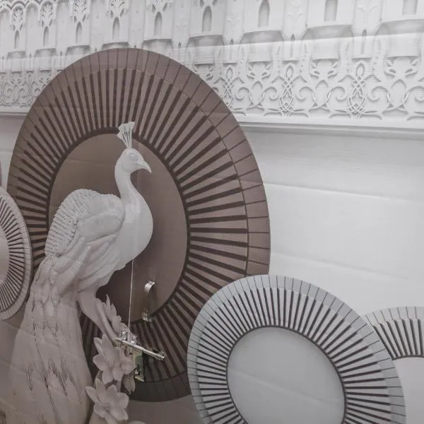 Vrindavan Nivas -Near Prem mandir bankey bihari, Hotel in Vrindāvan