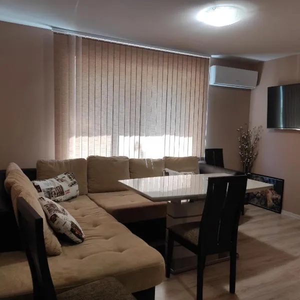 Етаж от къща - Ками,位于普列文的酒店