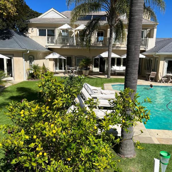 Constantia Valley Lodge