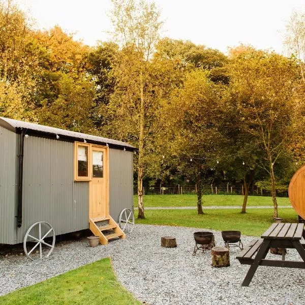 The Hamlet at Samlesbury Hall, hotel in Balderstone