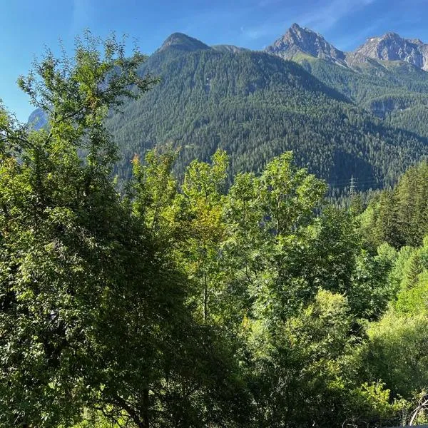 SEm reservas, hotel en Crusch