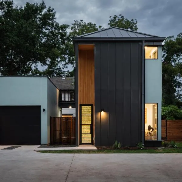 East Austin Modern Bungalow, hotel in Austin