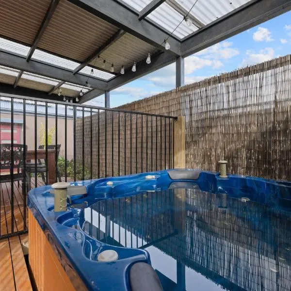 Back Beach Oasis, hotel in Smiths Beach