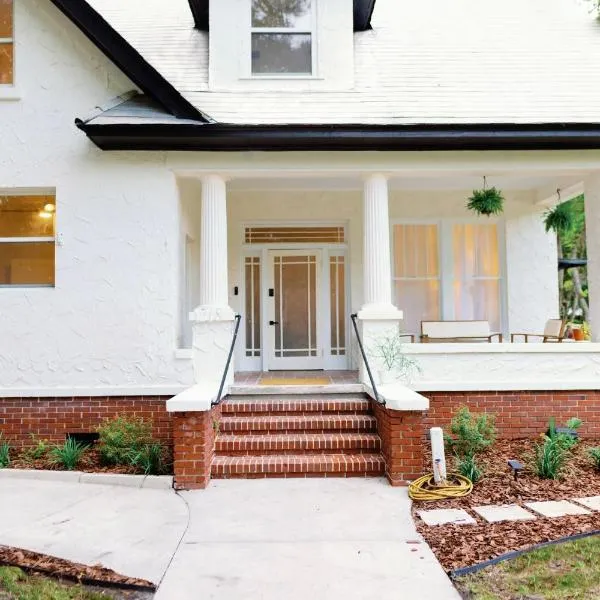 Newly Reno'd Historic Mansion 1 Mile to UF & DT, hôtel à Gainesville