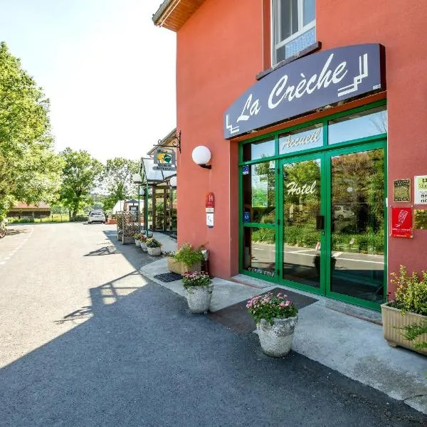 Hôtel Restaurant La Crèche et sa piscine intérieure - Logis Hôtels, Hotel in La Chomette