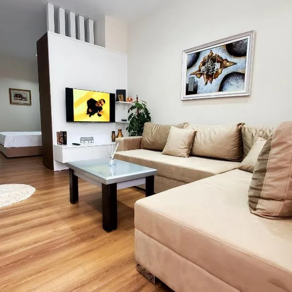 Armando's house Durres, hotel in Durrës