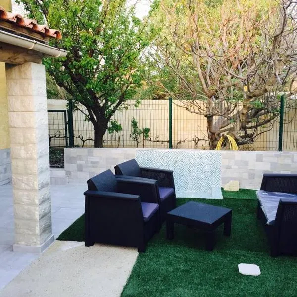 Villa paisible et agréable, hotel in Morières-lès-Avignon