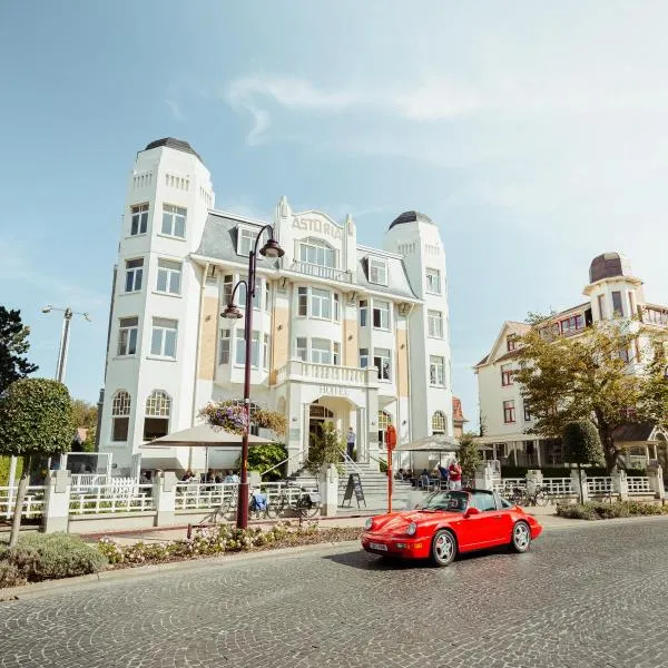 Hotel Astoria, hôtel au Coq