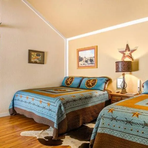 #3 Wrangler~Bandera Tin Star~Bandera, TX., hotel v destinaci Bandera
