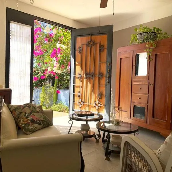 Casa Eugenia 35 / Centro Histórico, hotel v destinaci Campeche