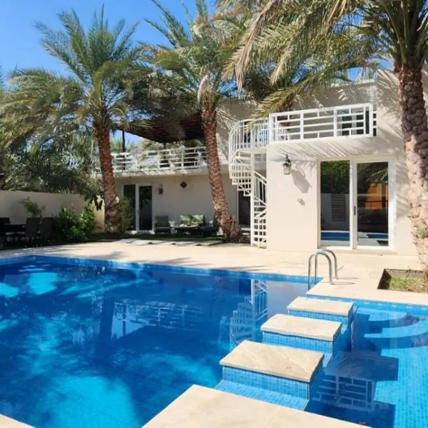 فيلا مسقط - Muscat Villa, hotel v destinaci Bawshar