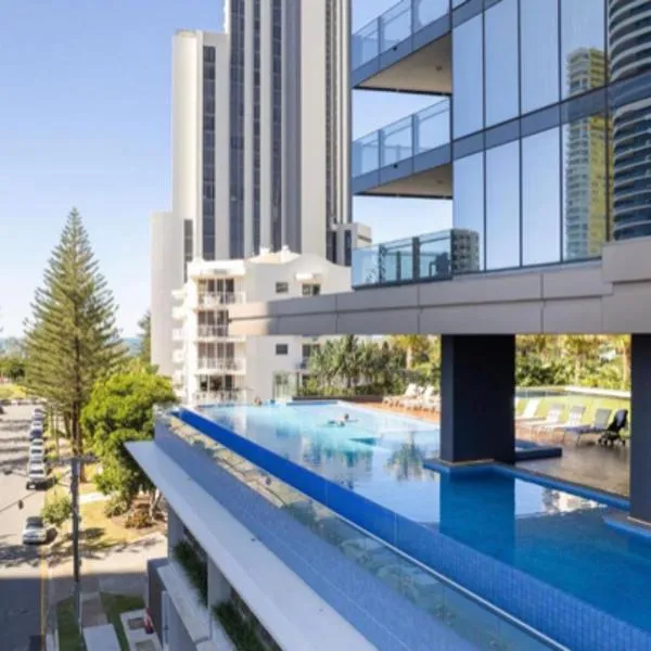 Beautiful Ocean View Apartment Signature Broadbeach, hotel in Gold Coast