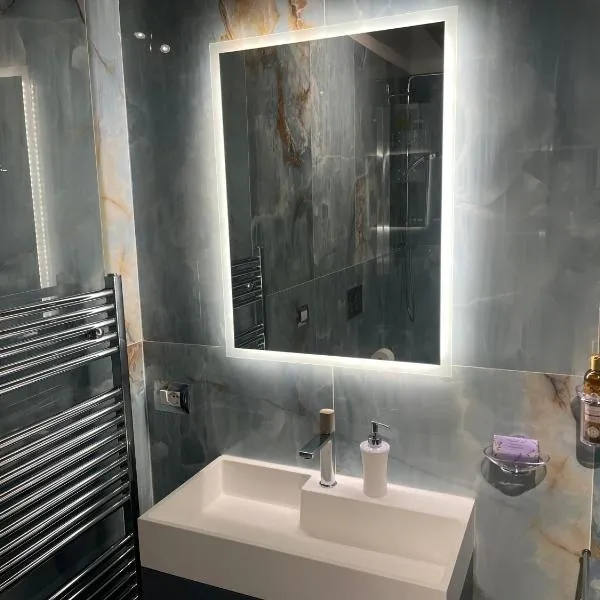 Suites Indipendenza 58, отель в Болонье
