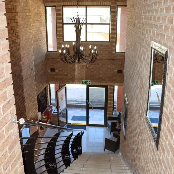Meet Mekaar Resorts - Nquthu Hotel、Nqutuのホテル