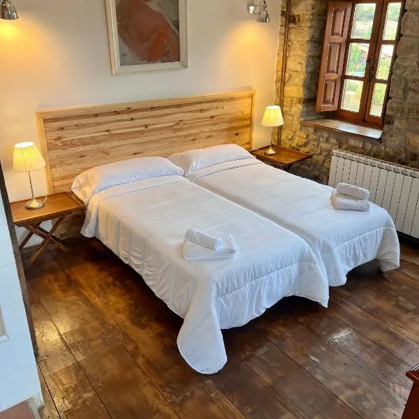 Casa Rural Basiver - Habitación Pico San Carlos, Hotel in Armaño