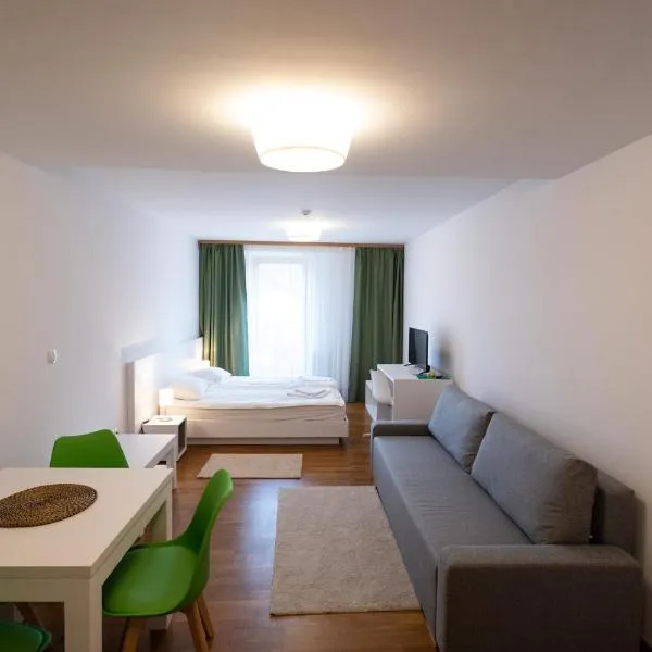 MERKUR APARTMENTS - SELF CHECK-in, hôtel à Miercurea-Ciuc