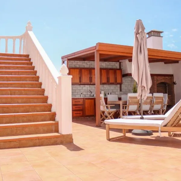 Maruca (D): En familia., hotel Breña Bajában