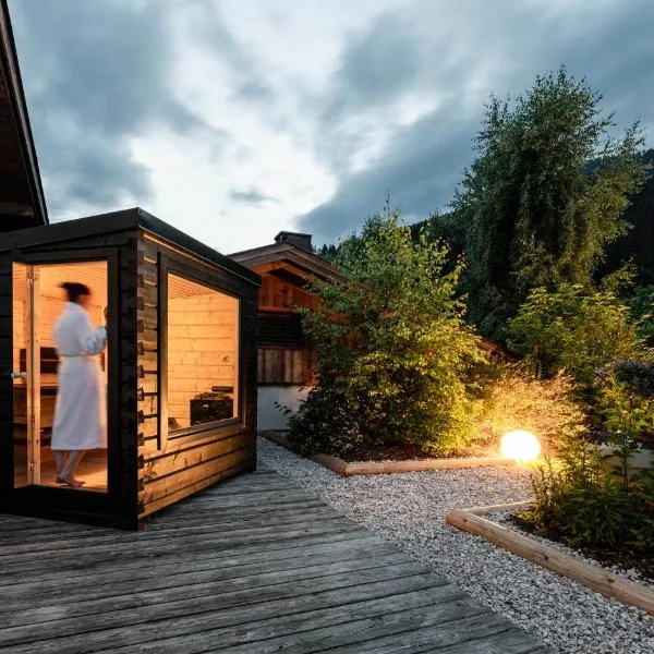Strasserwirt - Ansitz zu Tirol, hotel v destinaci Strassen