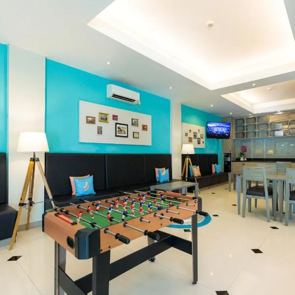 Sans Hotel Liv Ancol by RedDoorz, khách sạn ở Jakarta