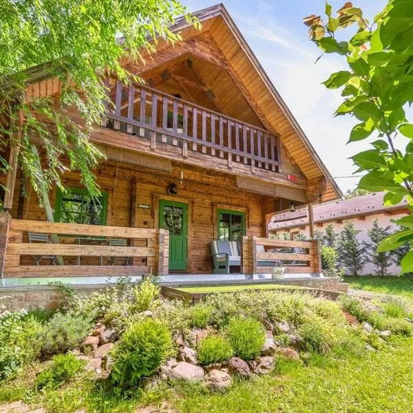 Mannana házikó, hotel in Szokolya