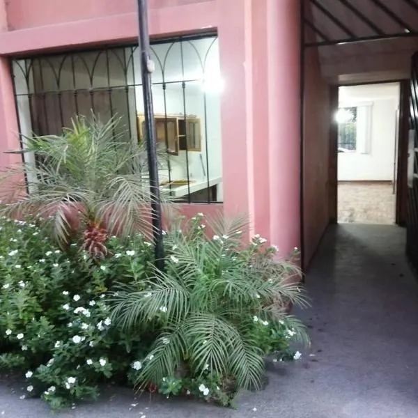 Departamento Completo Zona residencial la Molina, ξενοδοχείο στη Λίμα