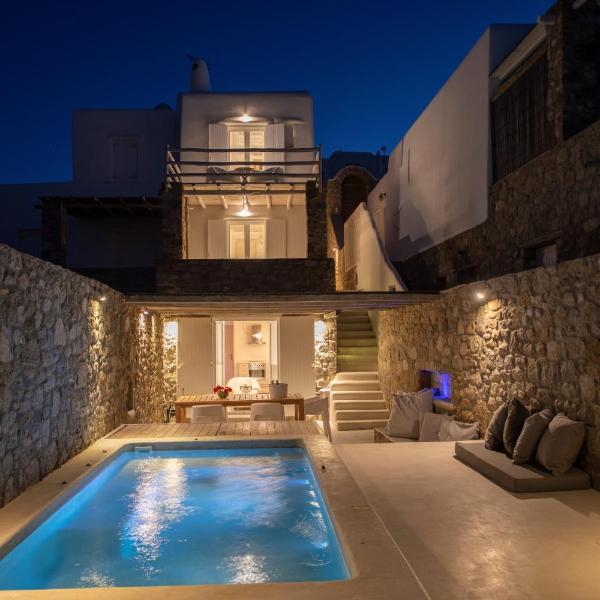 Mykonos Actor’s Villa. 2 BDRs, private mini-pool