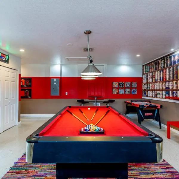 4br House w Perfect Location Pool and Much More, hotel in Kissimmee