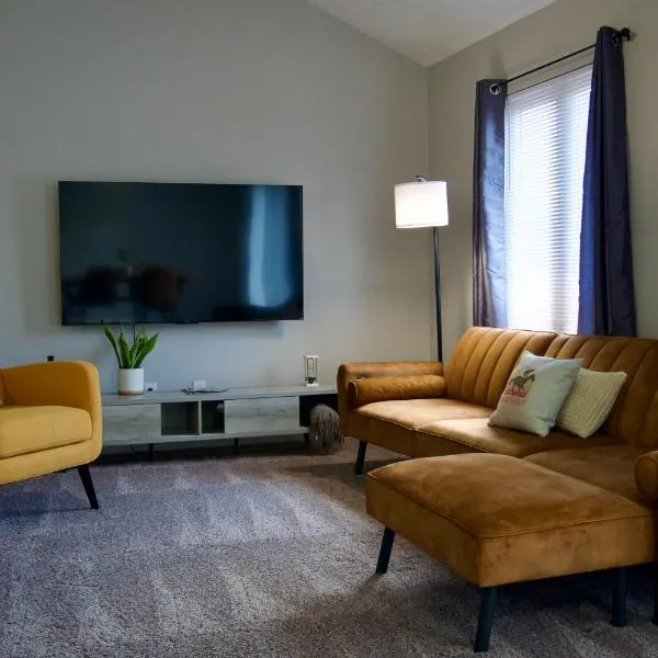 Cloud's Bnb - The Signature Suite, for cooks., hotel in Elizabethtown