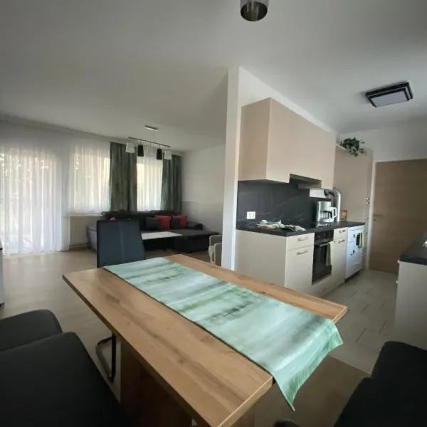 Haus Anton, ξενοδοχείο σε Perzendorf