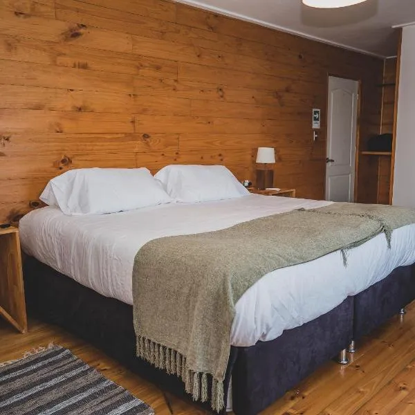 Hotel Puerto Madera, hotelli kohteessa Pelluhue