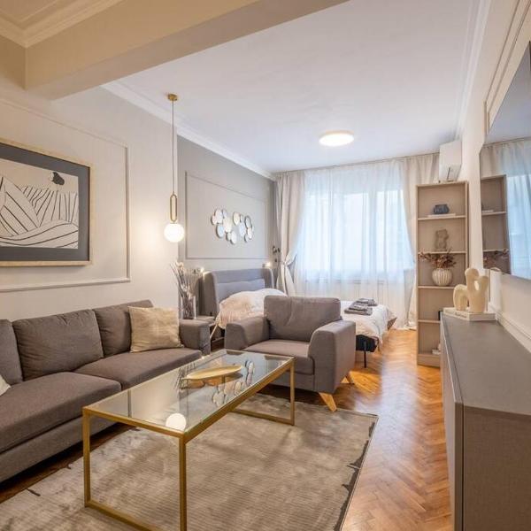 Calm, Luxury Apartment, Premium Location at NDK!, Sofia