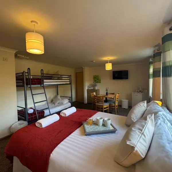 The Carpenters Arms Rooms in Broadway, Laugharne, hotel in Laugharne