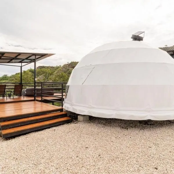 Glamping en Playa Potrero, hotell sihtkohas Potrero