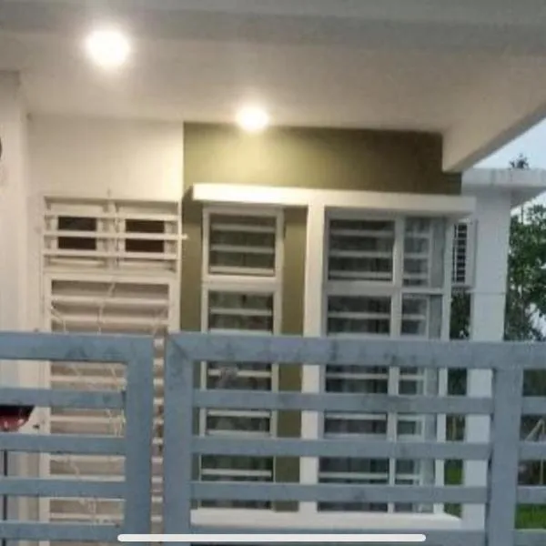 Homestay Taman Tiara Paka, hotel in Paka