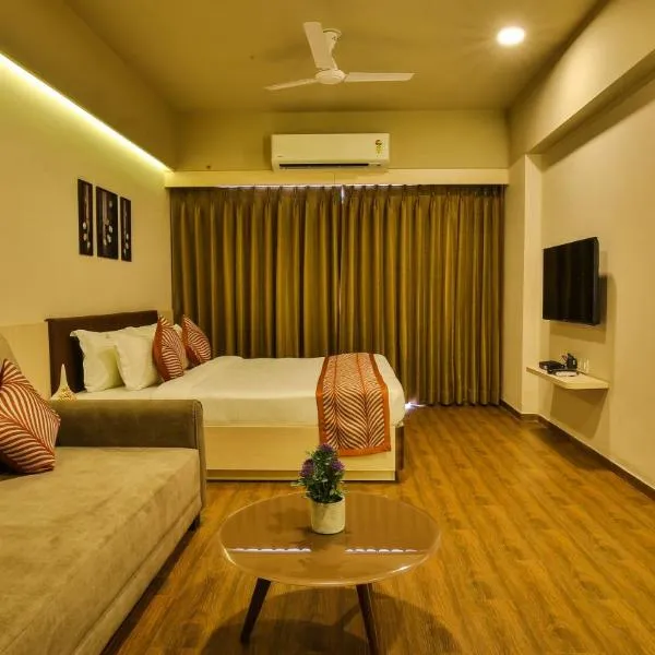 The Weekend Address, hotell sihtkohas Surat