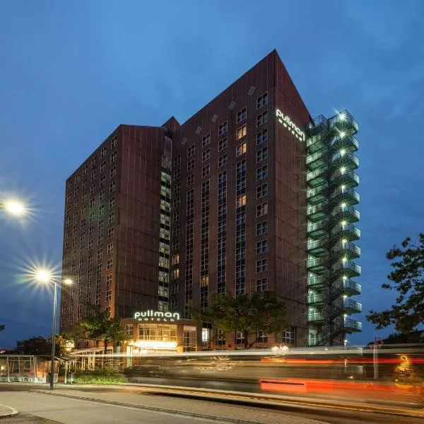 Pullman Stuttgart Fontana, Hotel in Stuttgart