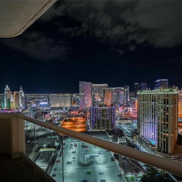Premium Suite MGM Signature HIGH FLR Balcony Strip View, Las Vegas