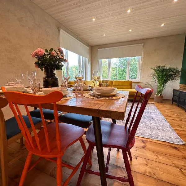 Magical two bedroom apartment in Viljandi, hotell Viljandis