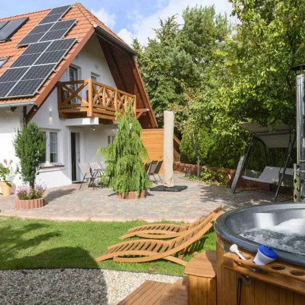 Pensjonat Srebrny Klon, hotel en Bytów