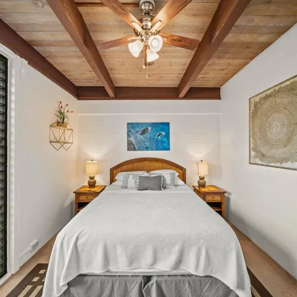 Tropical Paradise, Relaxing 1BR Condo Near Magic Sands Beach, hotel in Kailua-Kona