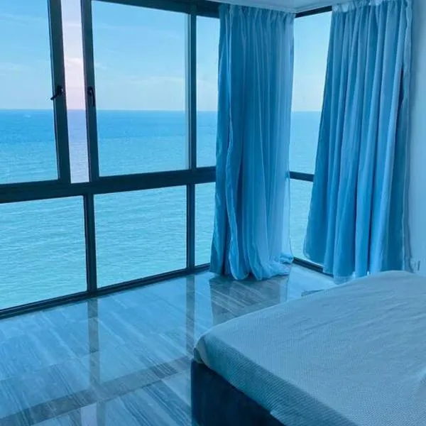 Habitación Privada con vista al mar Ámbar, Malecon Santo Domingo, hotel en Santo Domingo