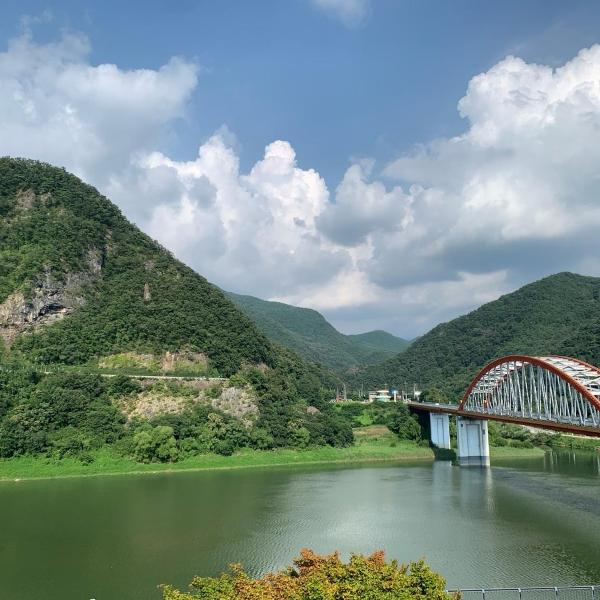 Danyang Rio 127 Guesthouse River View, Танян