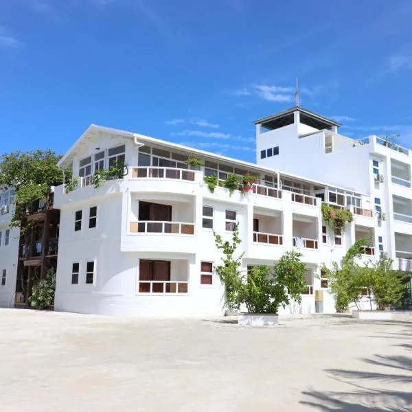 Rashu Hiyaa, hotel in Dhiffushi
