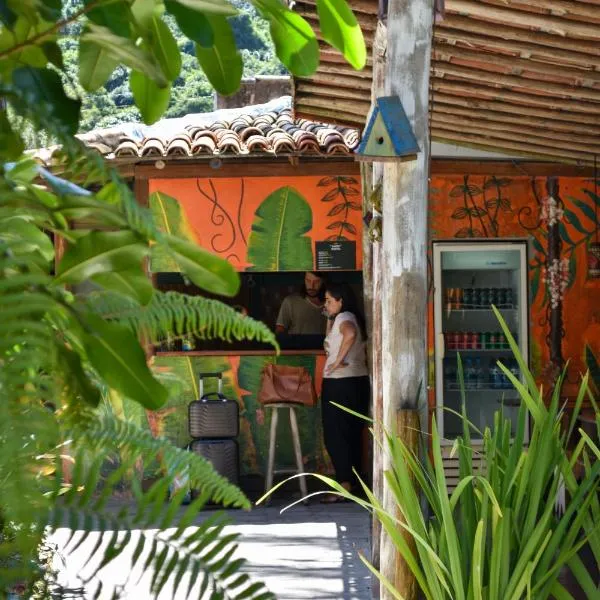 Santo Hostel, hotel in Porto Seguro