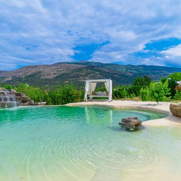 Glamping El Jardín De Las Delizias Valle Del Jerte, hotel in Casas del Castañar
